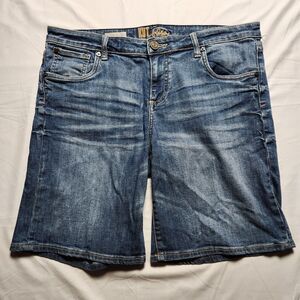 Kut From The Kloth Womens 12 Catherine Medium Wash Boyfriend Short